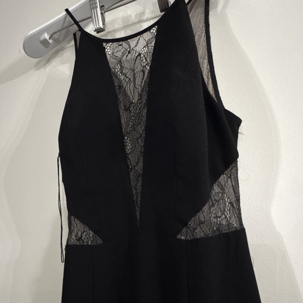 Aidan Mattox Women's Size 4 Lace Floor Length VNeck Nude Lace Bodice Black Dress